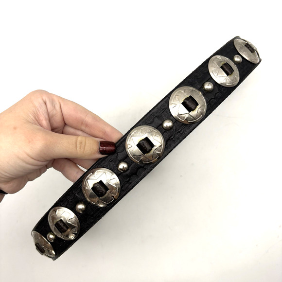 Vintage 80s Handmade Black Tooled Genuine Leather Studded Concho Belt 30-34" - Picture 9 of 16